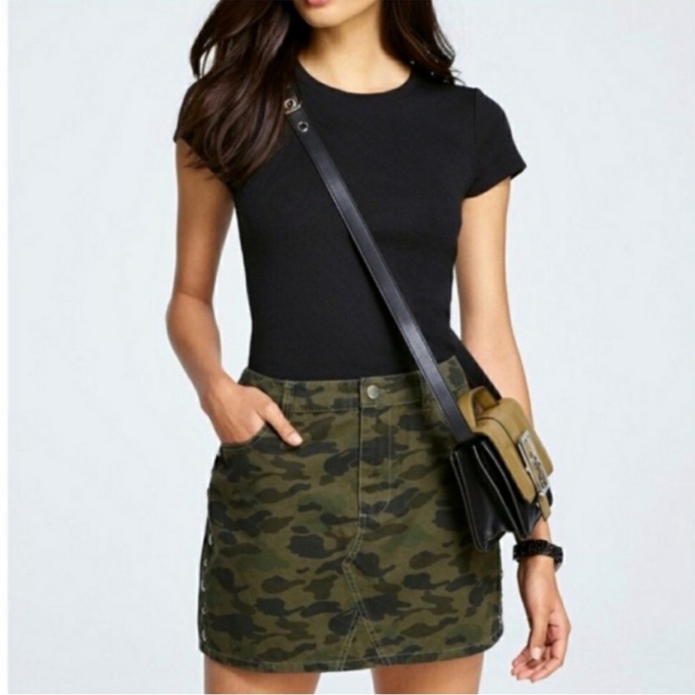 Rebecca Minkoff size 25 2 Camo Jean Skirt